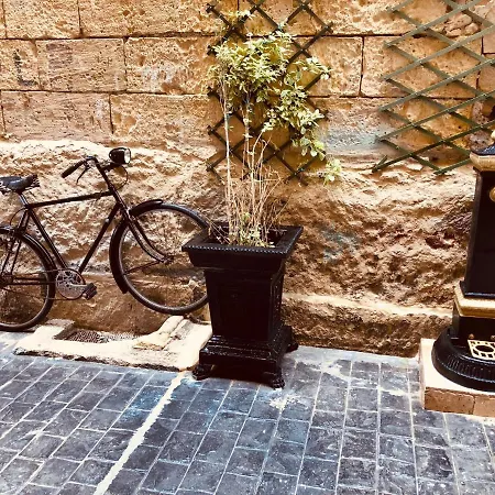 Apartment 10 La Ruelle