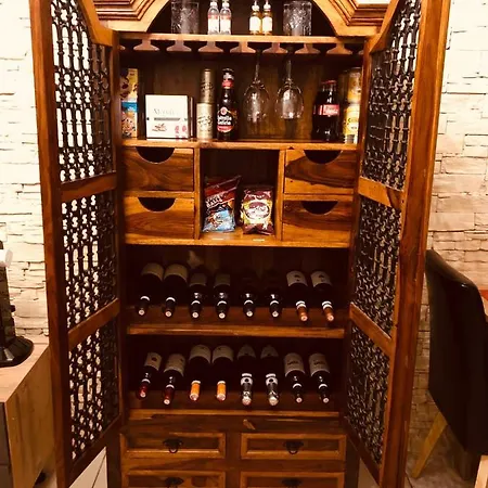 10 La Ruelle Apartman *