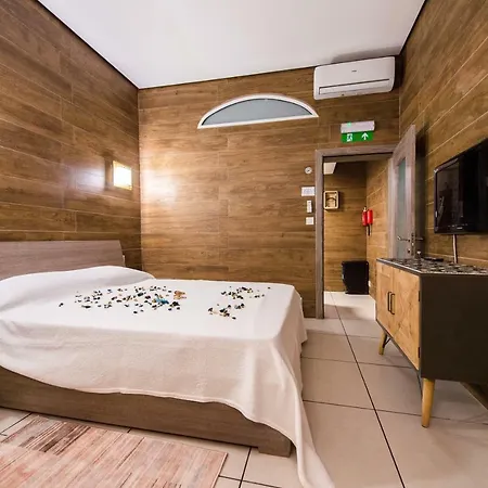 10 La Ruelle Apartman *