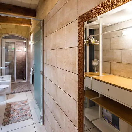 Apartman 10 La Ruelle