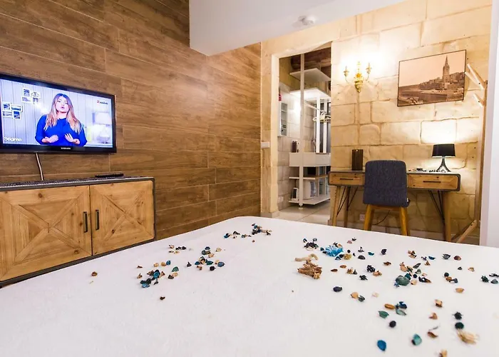 10 La Ruelle バレッタ